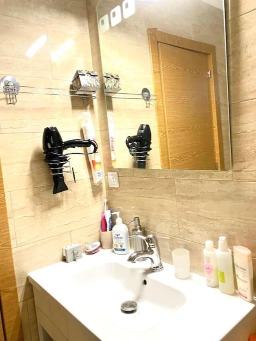 Shared Apartment! Piso Compartido! Общая Квартира! Sevilla Exteriör bild