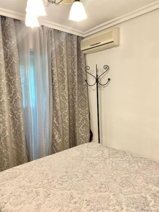 Shared Apartment! Piso Compartido! Общая Квартира! Sevilla Exteriör bild