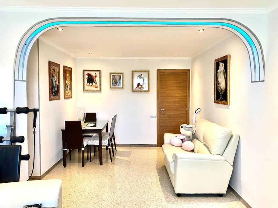 Shared Apartment! Piso Compartido! Общая Квартира! Sevilla Exteriör bild